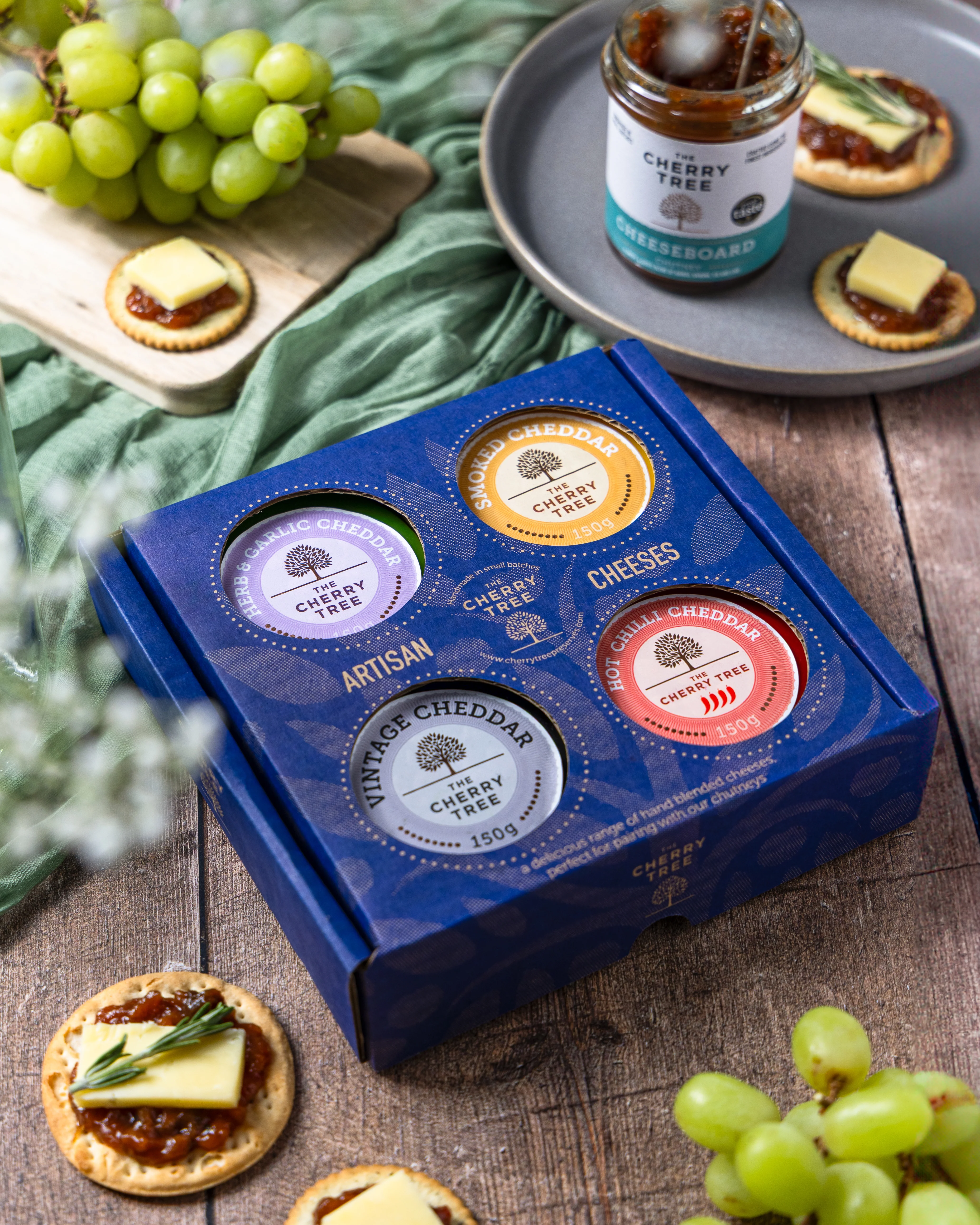 Artisan Cheese Gift Box - Image 3