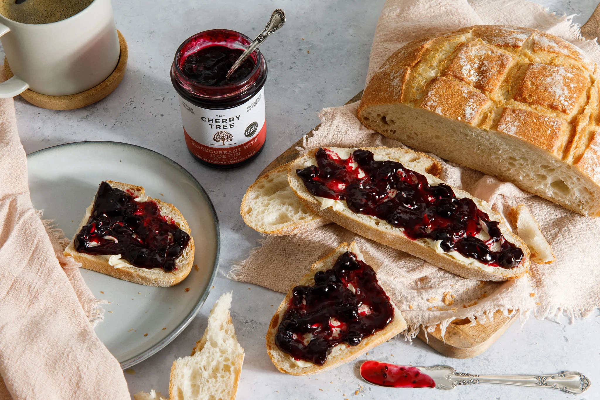 Blackcurrant with Sloe Gin Extra Jam - Image 3