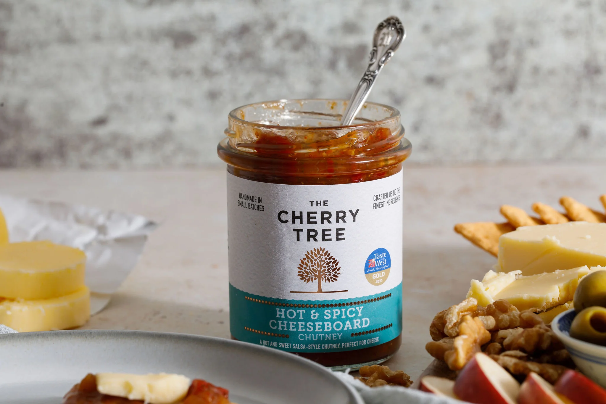 Hot & Spicy Cheeseboard Chutney - Image 4