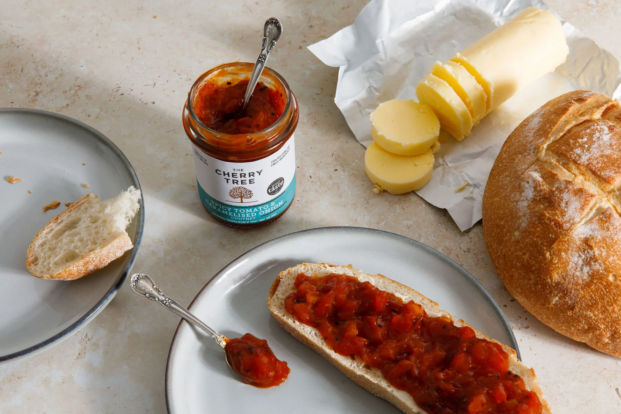 Spicy Tomato & Caramelised Onion Chutney - Image 4